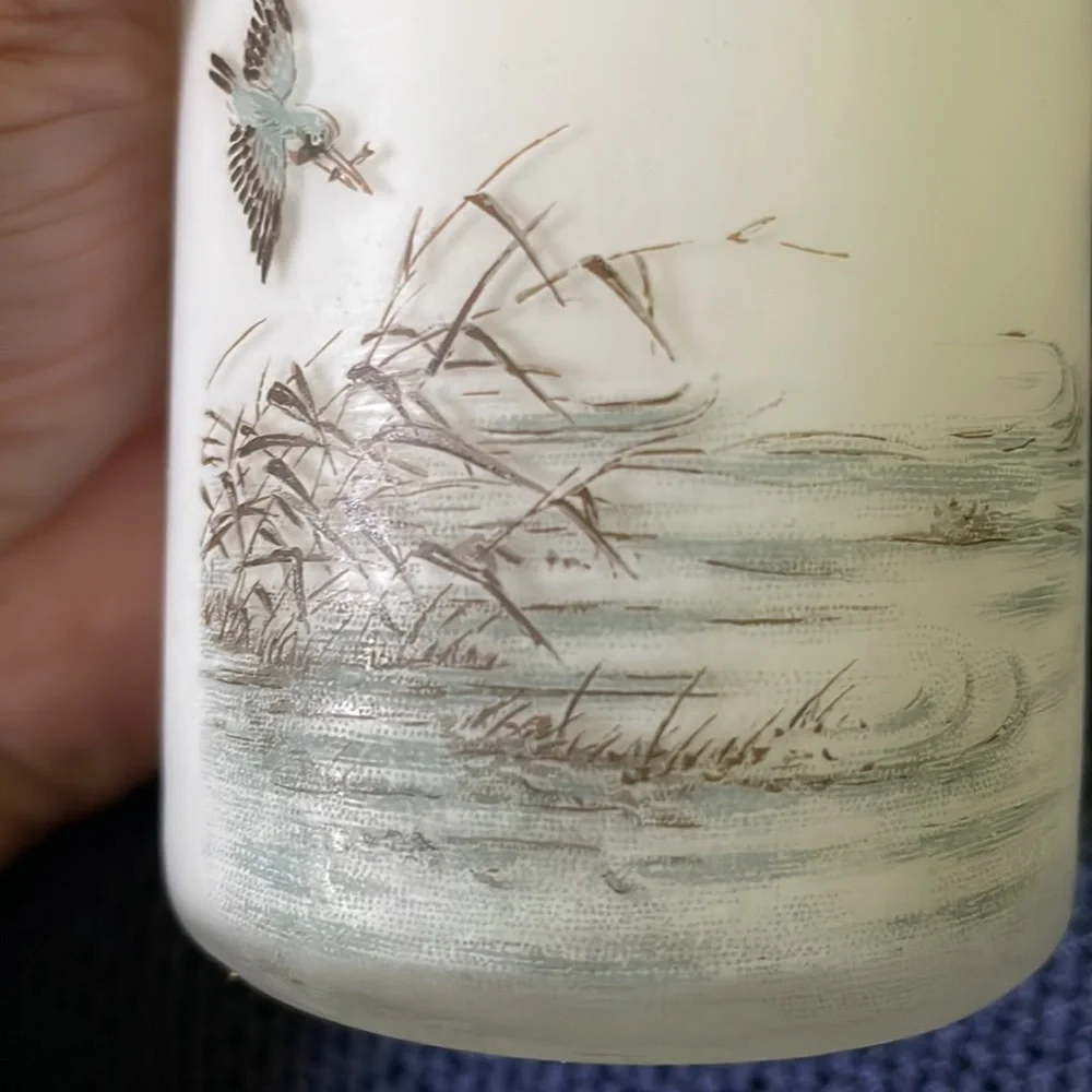 Beautiful‎ Vintage Japan gold rim floral/bird satin frosted signed vase
